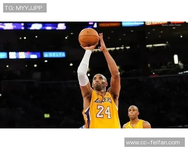 巴特勒伤后坚强微笑令人动容让我想起科比断跟腱后仍能罚球的传奇时刻